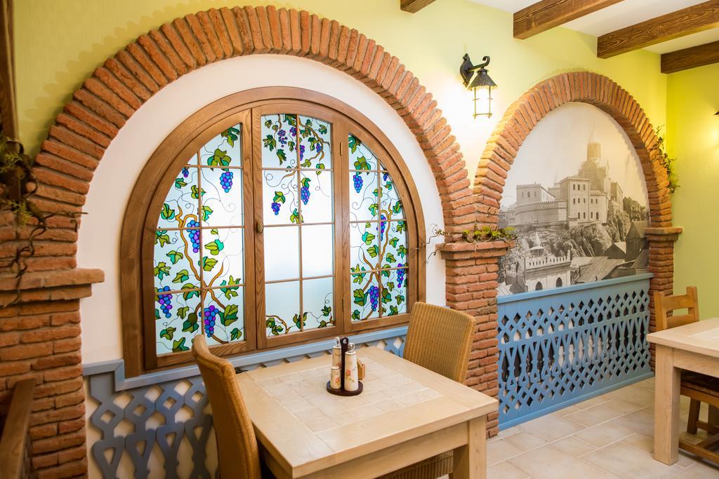 טביליסי Metekhi'S Galavani Hotel מראה חיצוני תמונה