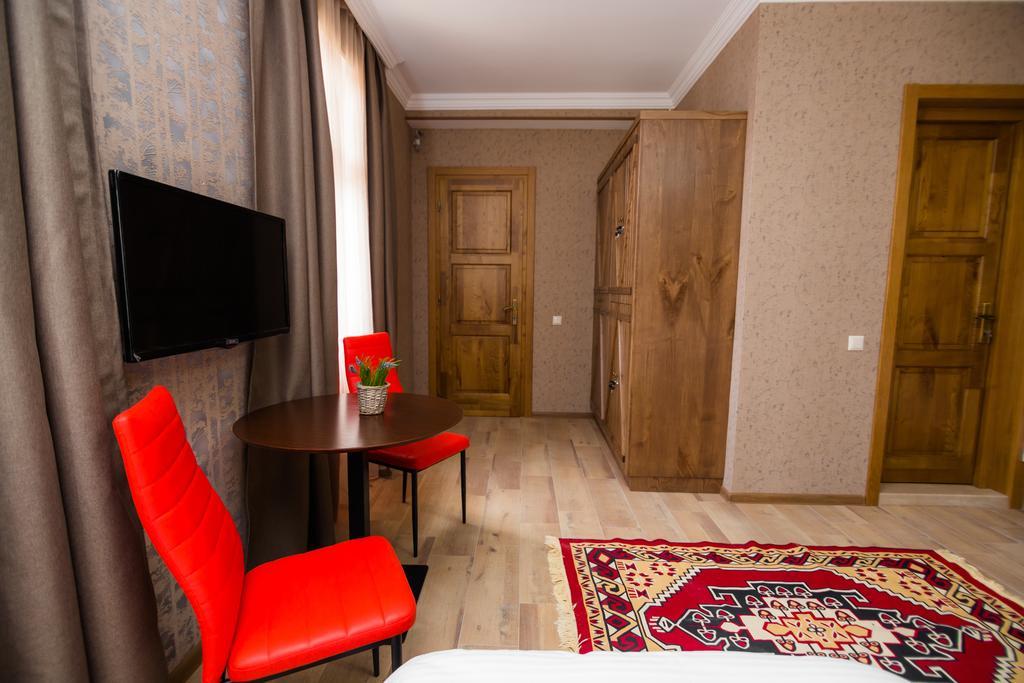 טביליסי Metekhi'S Galavani Hotel מראה חיצוני תמונה